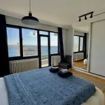 Deluxe Duplex In Center With 210 Degrees Bosphorus Viewed * Estambul