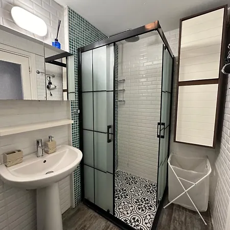 Apartman Deluxe Duplex In Center With 210 Degrees Bosphorus Viewed *