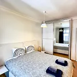 Deluxe Duplex In Center With 210 Degrees Bosphorus Viewed *